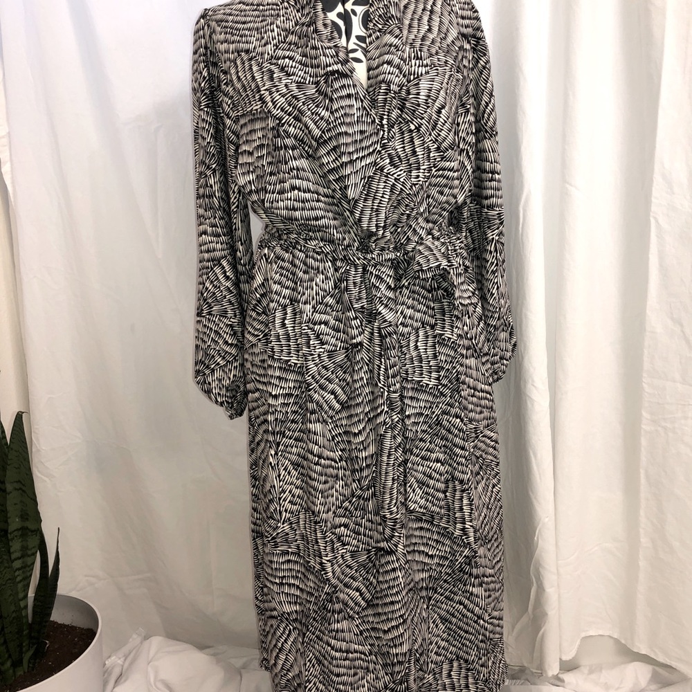 Long sleeve dress with pockets